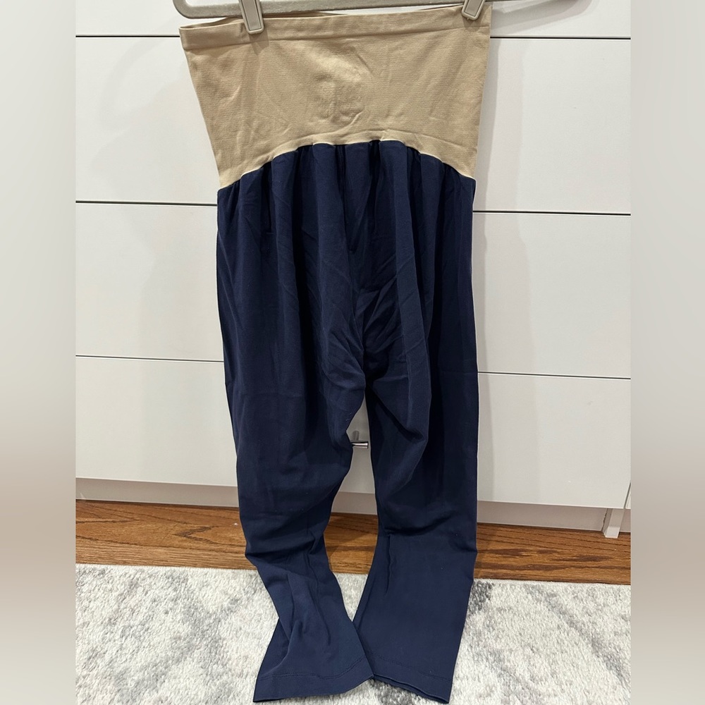 Motherhood Maternity Leggings Size L